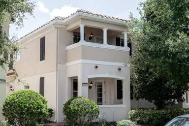 Main picture of 12009 Forsythia Dr
