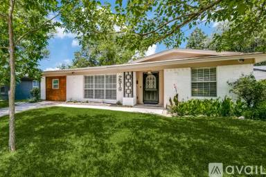 Main picture of 2531 Highwood Dr