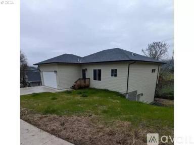 Main picture of 155 SE Lebleu Ln