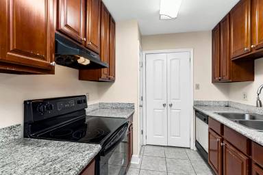 Main picture of 1066 Manson Dr