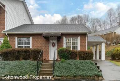 Main picture of 75 Laurelwood Dr