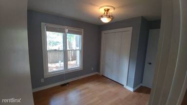 Main picture of 104 Carmichael Ct
