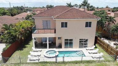 Main picture of 16004 SW 55th Ter