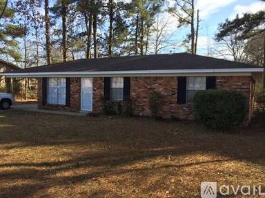 Main picture of 905 Parish Dr