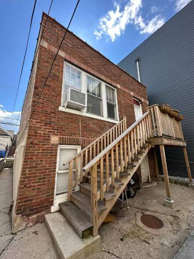 Main picture of 2423 W Cortez St