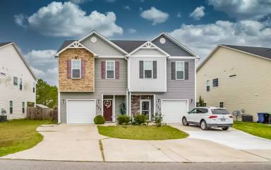 Main picture of 301 - 303 Frisco Way