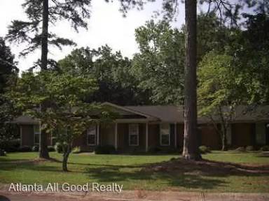 Main picture of 2143 W Chester Cir SE