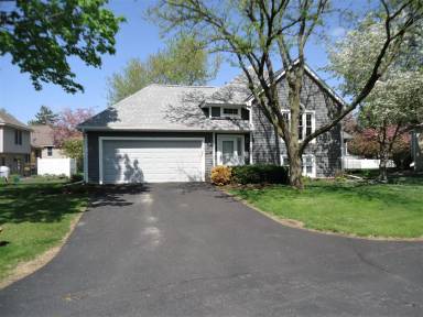 Main picture of 7540 W 111th St