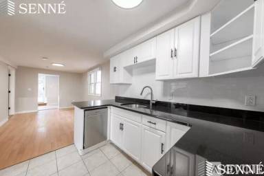 Main picture of 19 Loring Rd