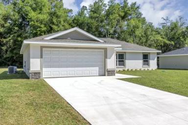 Main picture of 2427 W Devon Dr