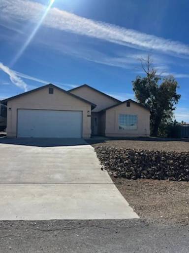 Main picture of 2730 Avenida Colibri