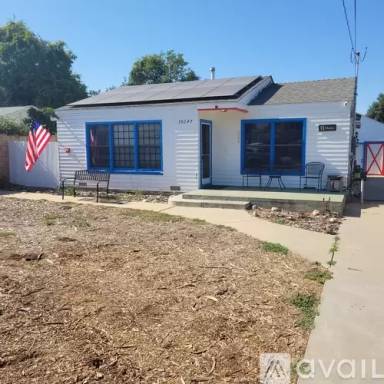 Main picture of 35047 Avenue H
