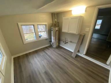 Main picture of 2614 W Nichols St