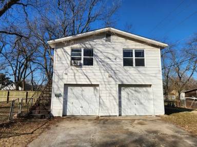 Main picture of 621 S Cherry St
