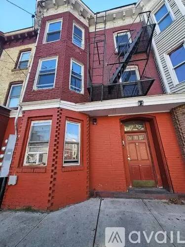 Main picture of 177 Renwick St