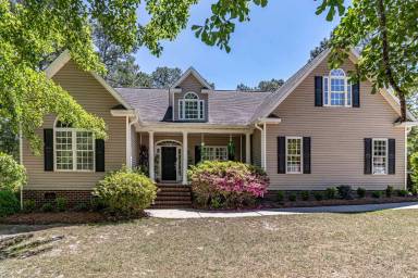 Main picture of 106 Leafwood Dr
