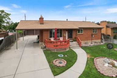 Main picture of 329 N 1060 W