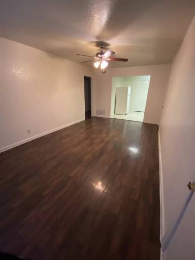 Main picture of 806 Sissom Rd