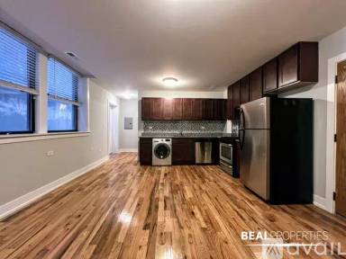 Main picture of 550 W Arlington Pl Apartments