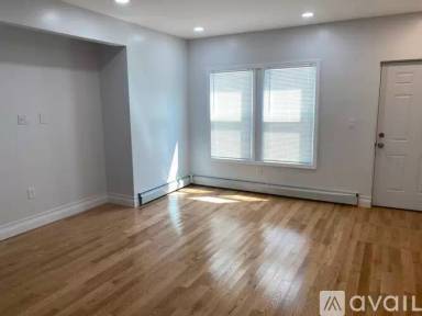 Main picture of 4021 Dyre Ave