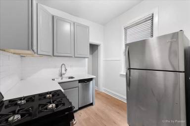 Main picture of 3111 N Clifton Ave