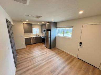 Main picture of 1560 13th St