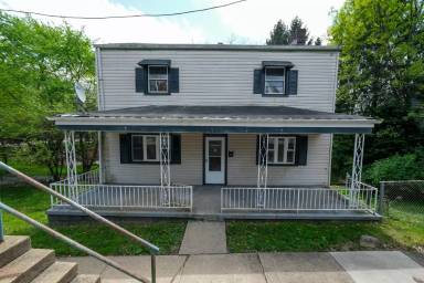 Main picture of 310 Fairview Ave