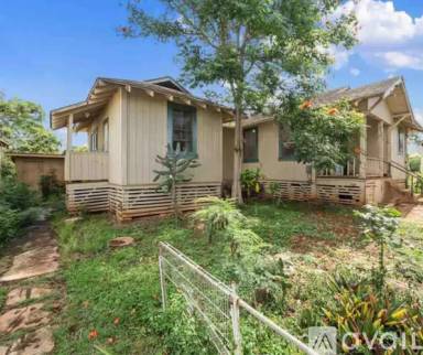 Main picture of 33 Poni Pl