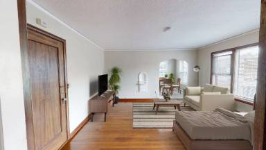 Main picture of 527 1st Ave N