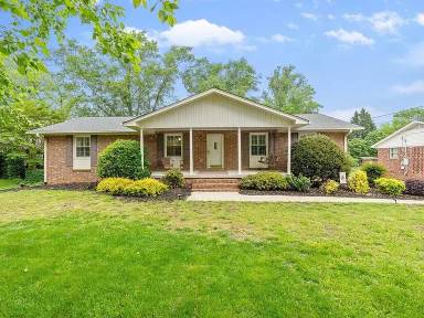Main picture of 703 Edwards Rd