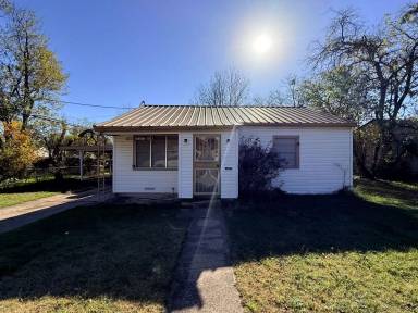 Main picture of 1203 Sissom Ct