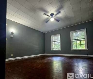 Main picture of 333 Broadway St