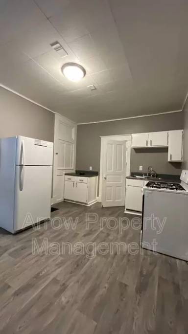 Main picture of 1341 D St