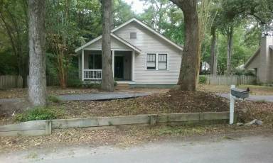 Main picture of 1698 Dogwood Rd