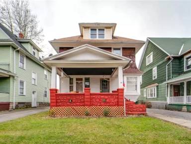 Main picture of 45 Gardiner Ave