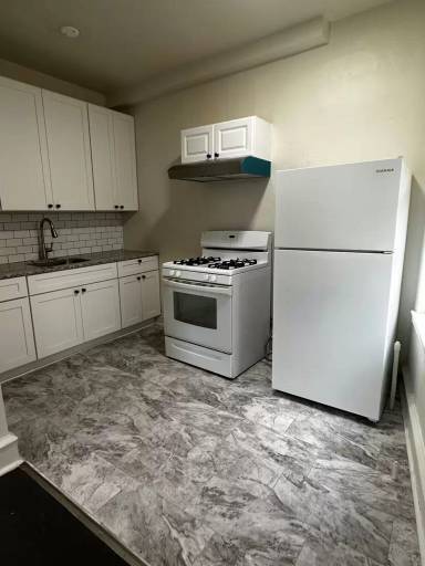 Main picture of 26 Park Ave