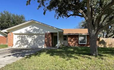 Main picture of 1029 E Williamson Ave