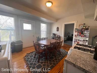 Main picture of 1726 N Arlington Pl