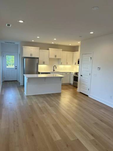 Main picture of 1420 E Huntsville Rd