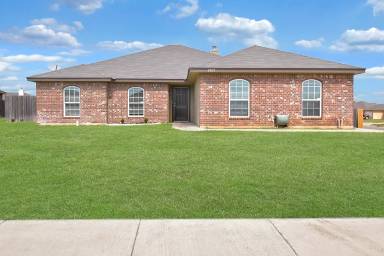 Main picture of 3710 Clementine Dr
