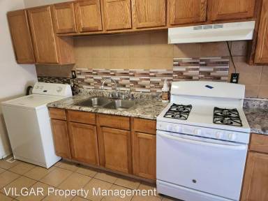 Main picture of 1954 Louisiana St