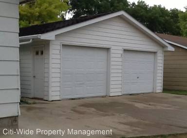 Main picture of 605 7th Ave NE
