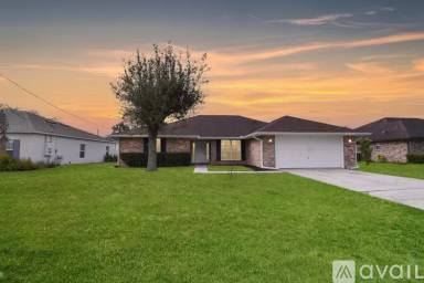 Main picture of 14 Wood Arbor Ln