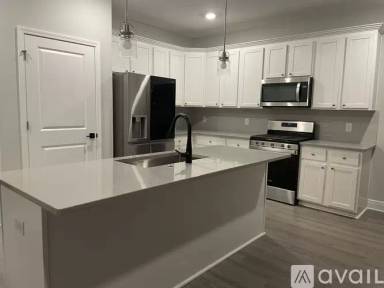 Main picture of 184 Arazzo Way