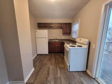Main picture of 325 Bell Ave