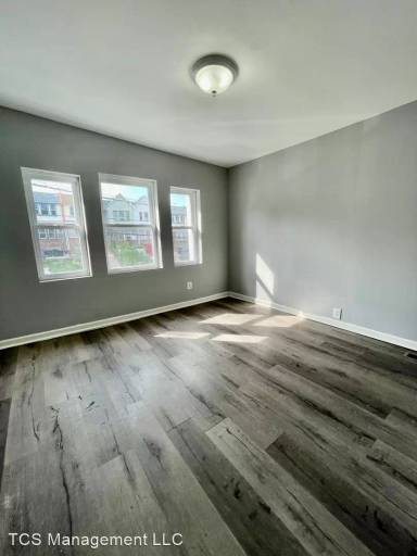 Main picture of 410 E Upsal St