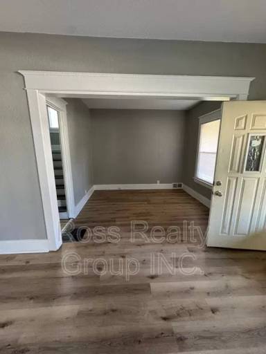 Main picture of 3306 Franklin Ave
