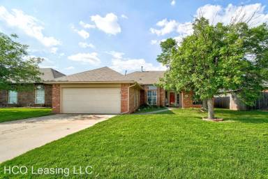 Main picture of 10501 NW 45th St