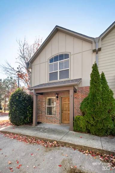 Main picture of Karrington Ridge