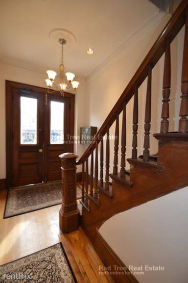 Main picture of 1609 Tremont St